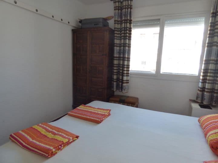 2 bedrooms apartment for rent in Poniente-Faro, Spain - Image 8