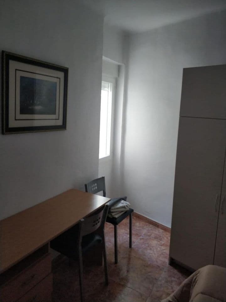 3 bedrooms apartment for rent in Camino de Ronda, Spain - Image 3