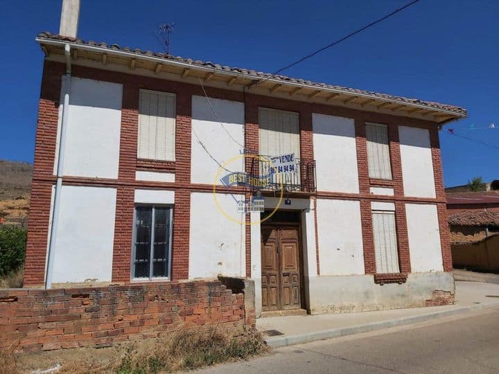 House for sale in Leon, Spain - Image 2