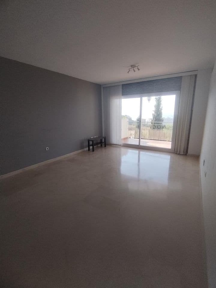 2 bedrooms apartment for rent in Los Pacos, Spain - Image 12