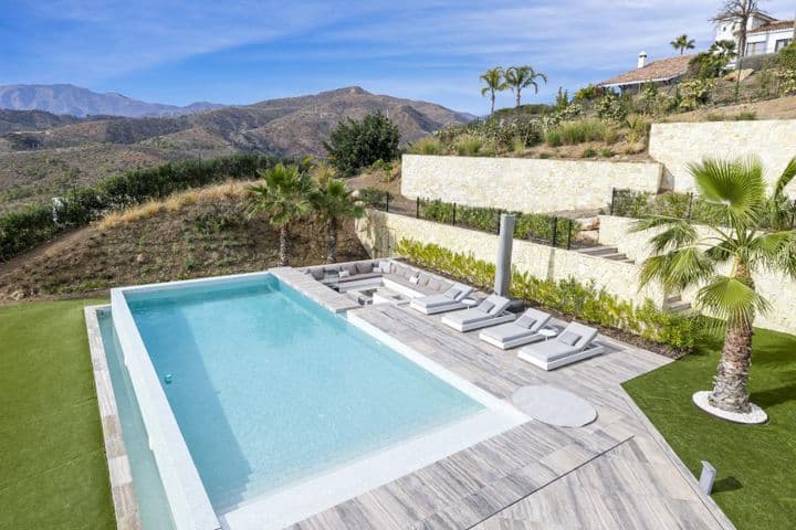 7 bedrooms house for sale in Marbella, Spain - Image 3