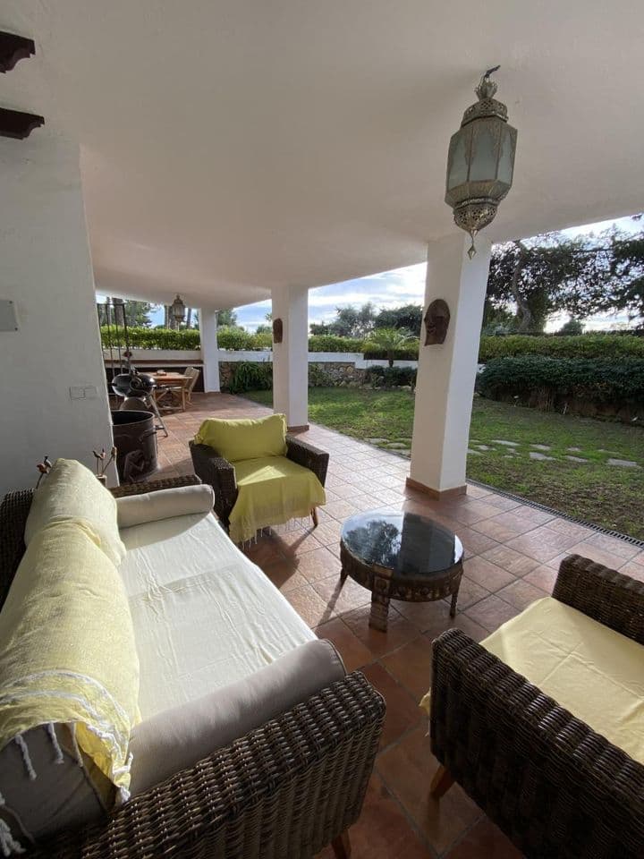 3 bedrooms house for rent in Marbella, Spain - Image 4