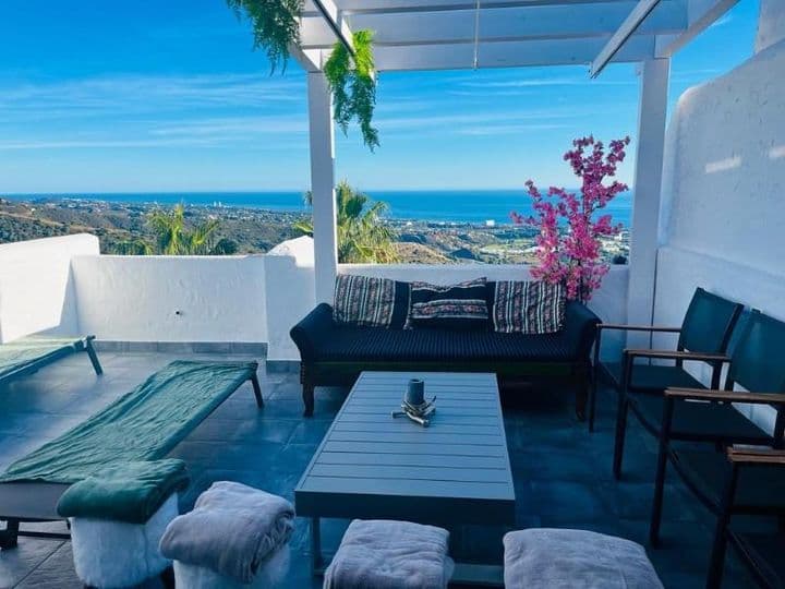 2 bedrooms house for sale in Marbella, Spain