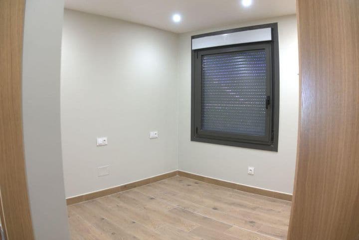 2 bedrooms apartment for rent in O Porrino, Spain - Image 10