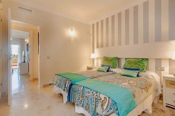 2 bedrooms apartment for rent in Estepona, Spain - Image 10