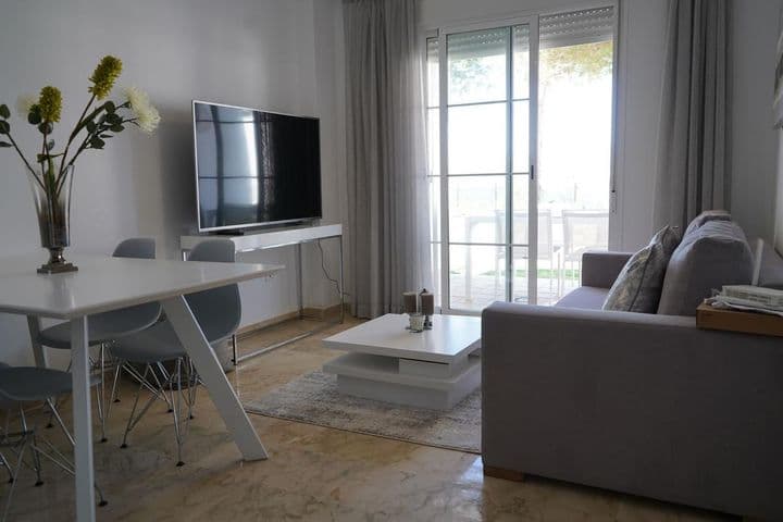 2 bedrooms apartment for rent in Manilva, Spain - Image 4