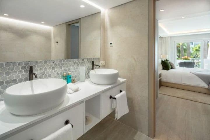 3 bedrooms apartment for sale in Marbella, Spain - Image 9