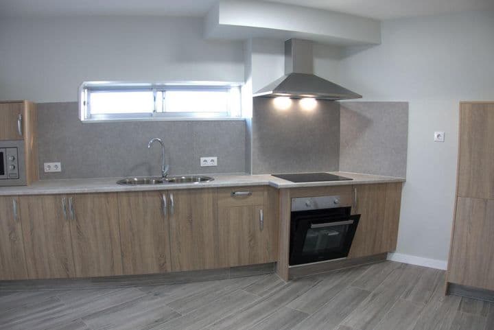 2 bedrooms house for rent in Vigo, Spain - Image 6