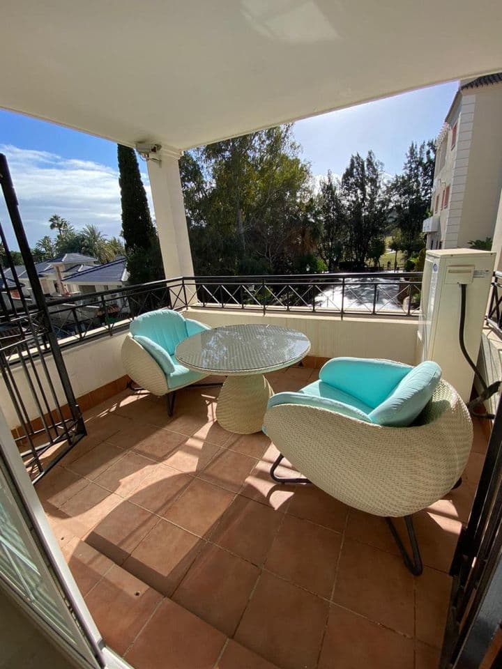 2 bedrooms apartment for rent in Nueva Andalucia, Spain - Image 11