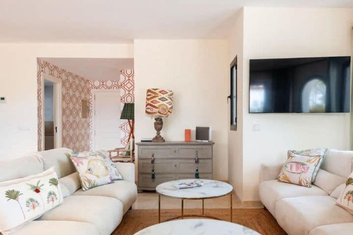 3 bedrooms apartment for rent in Marbella, Spain - Image 5