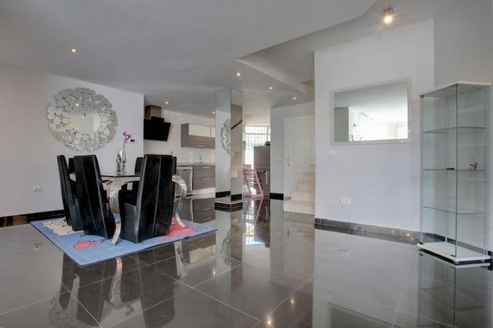 3 bedrooms house for sale in Riviera del Sol, Spain - Image 8