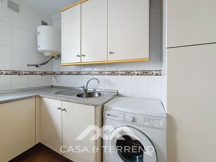 2 bedrooms apartment for rent in Centro, Spain - Image 9