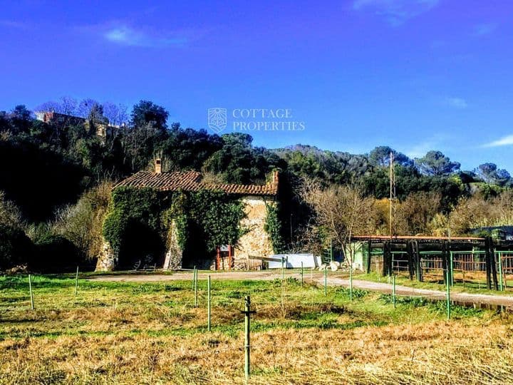 House for sale in Girona, Spain - Image 10