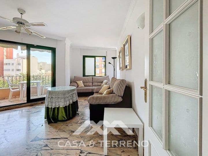 2 bedrooms apartment for rent in Centro, Spain - Image 4