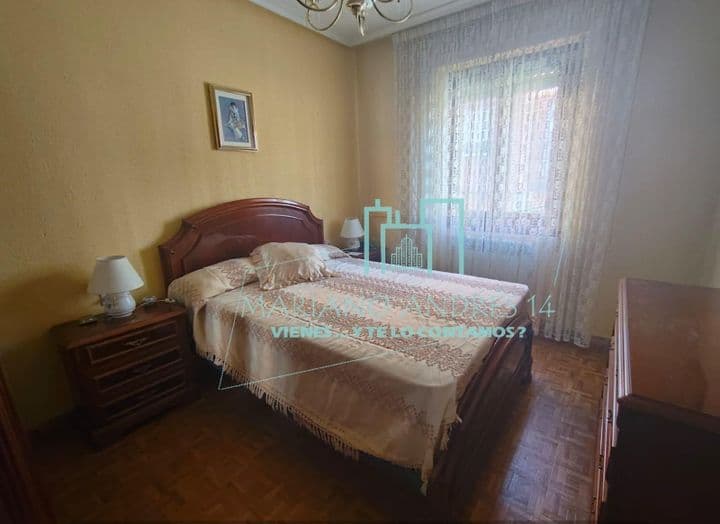 3 bedrooms apartment for rent in Leon, Spain - Image 3