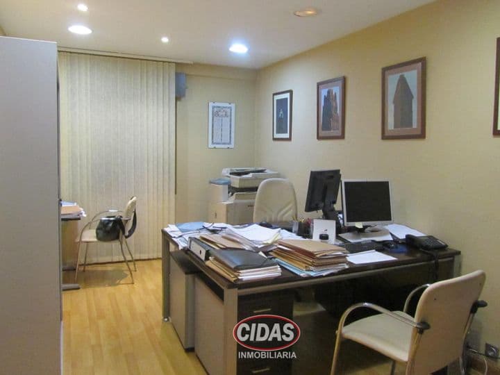 4 bedrooms apartment for sale in Oviedo, Spain - Image 6