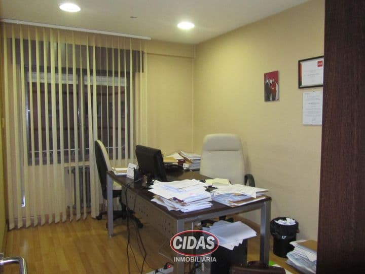 4 bedrooms apartment for sale in Oviedo, Spain - Image 8