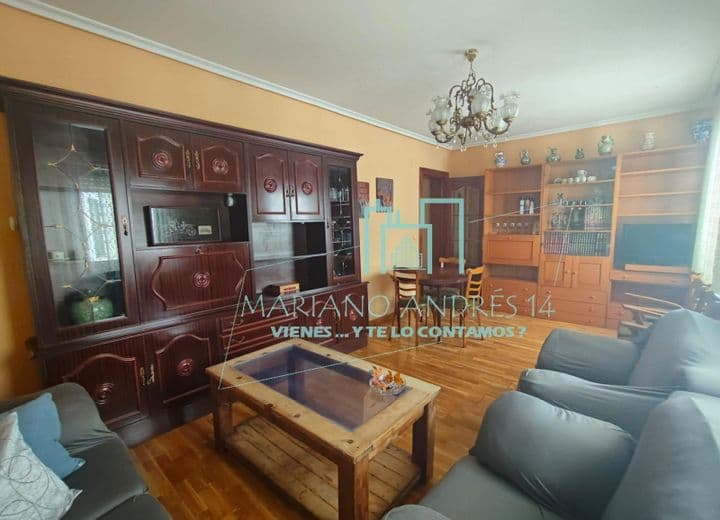 3 bedrooms apartment for rent in Leon, Spain - Image 5