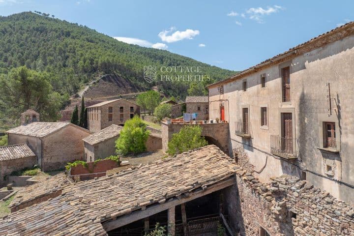 House for sale in Bages, Spain - Image 12