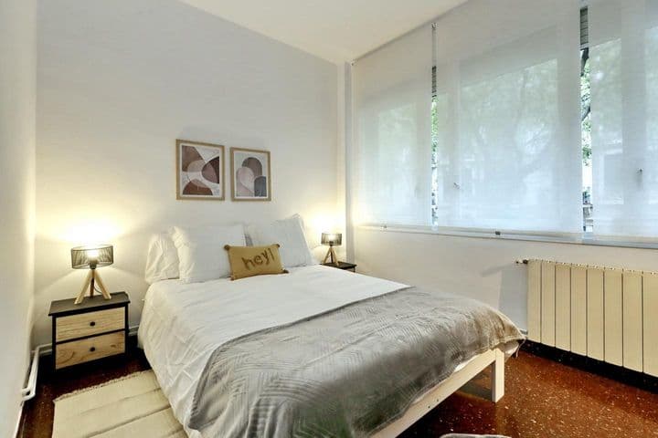 3 bedrooms apartment for rent in Sant Antoni, Spain - Image 9