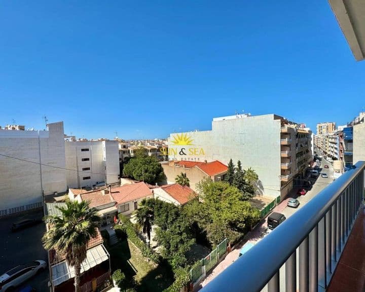 1 bedroom apartment for rent in Playa de los Locos, Spain - Image 10