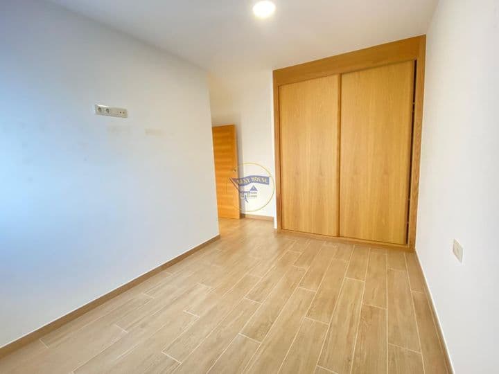 2 bedrooms apartment for rent in Vigo, Spain - Image 8