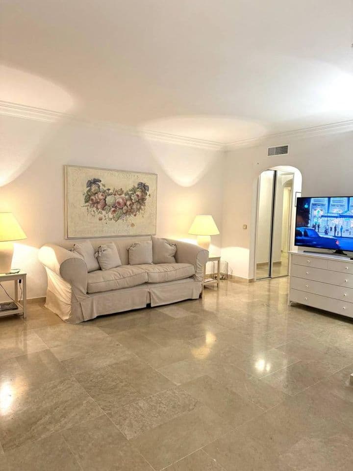 2 bedrooms apartment for rent in Estepona, Spain - Image 12