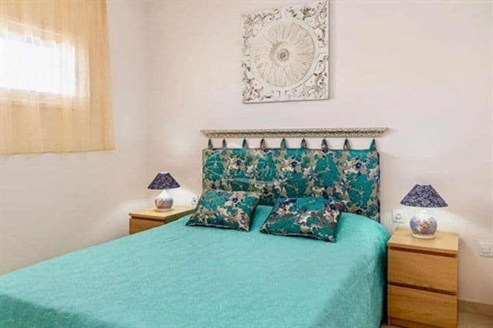 1 bedroom apartment for sale in Callao Salvaje, Spain - Image 8