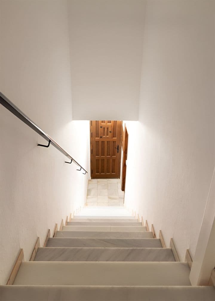 3 bedrooms house for sale in Estepona, Spain - Image 7