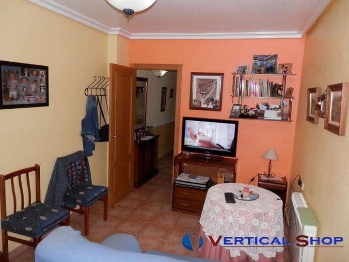 4 bedrooms apartment for sale in Albacete, Spain - Image 4