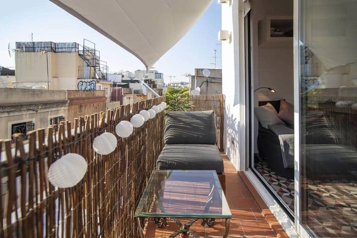 1 bedroom apartment for rent in Ciutat Vella, Spain - Image 4