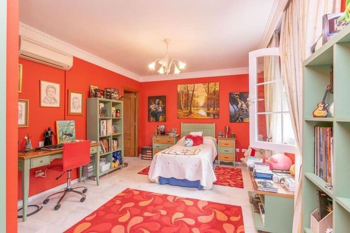 4 bedrooms building for sale in Estepona, Spain - Image 4