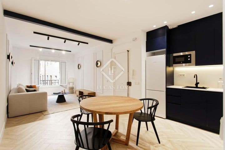 2 bedrooms apartment for rent in Barcelona, Spain - Image 2