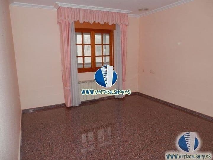 4 bedrooms apartment for sale in Albacete, Spain - Image 7