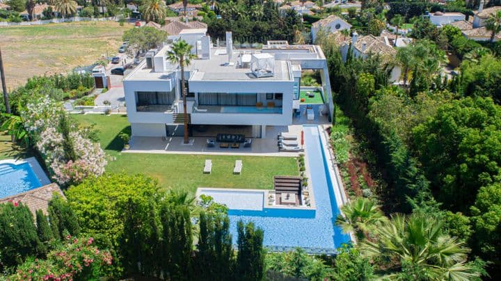 7 bedrooms house for rent in Marbella, Spain - Image 11