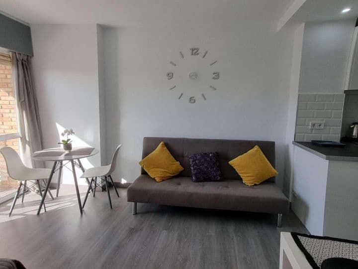 Apartment for rent in Parque de la Paloma, Spain - Image 7