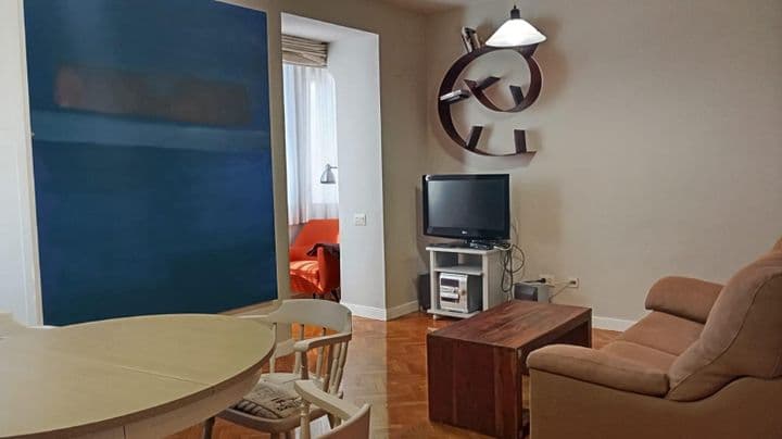 1 bedroom apartment for rent in Zaragoza, Spain - Image 12