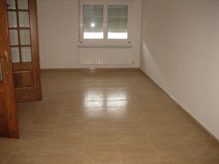 3 bedrooms apartment for sale in Ponferrada, Spain - Image 2