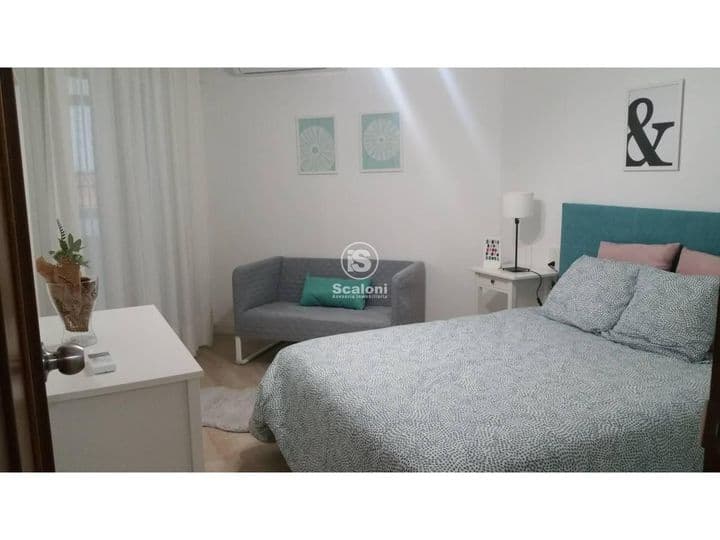 2 bedrooms apartment for rent in Vilagarcia de Arousa, Spain - Image 3