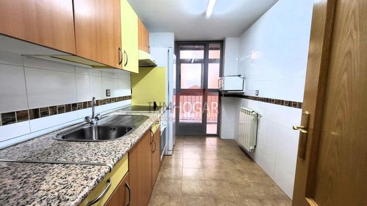 3 bedrooms apartment for rent in Avila, Spain - Image 6