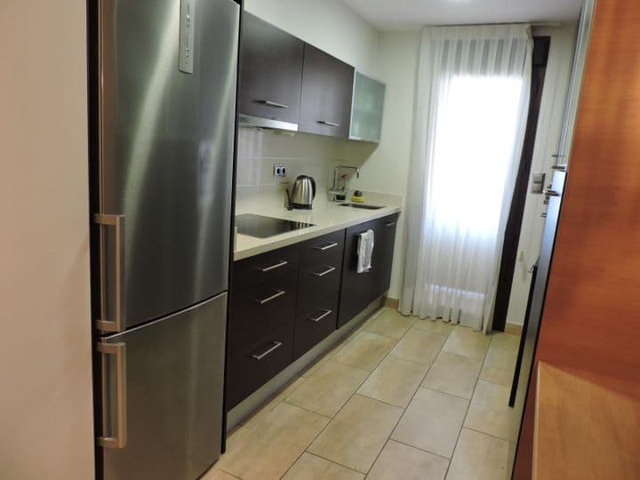 2 bedrooms apartment for rent in Guardamar del Segura, Spain - Image 3