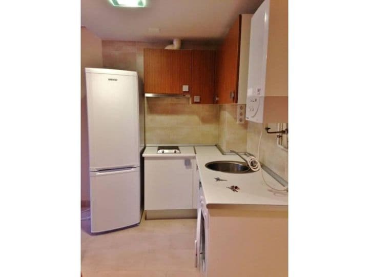 2 bedrooms apartment for rent in Palencia, Spain - Image 6