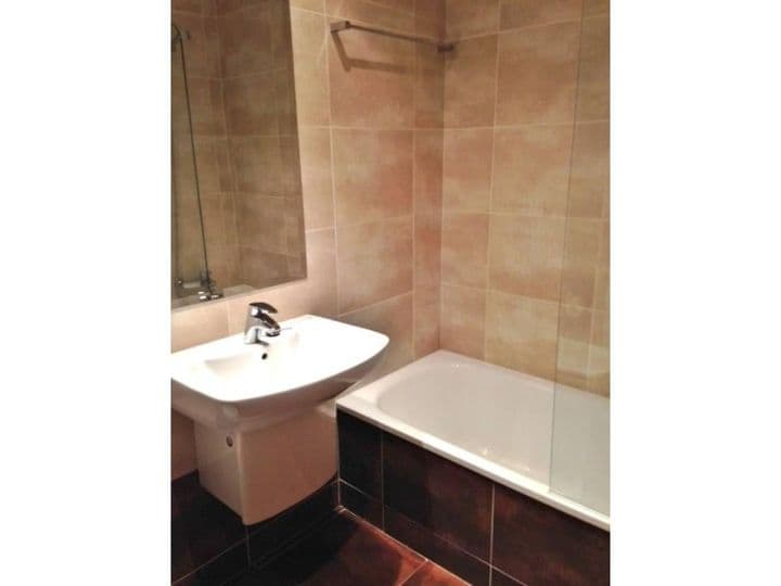 2 bedrooms apartment for rent in Palencia, Spain - Image 8