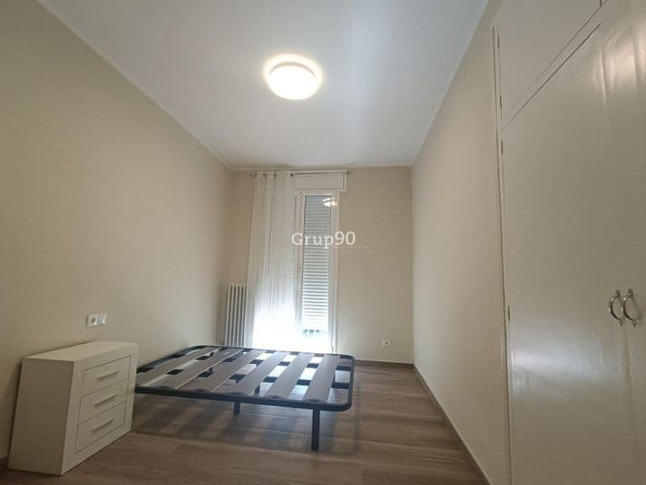 4 bedrooms apartment for rent in Lleida, Spain - Image 6