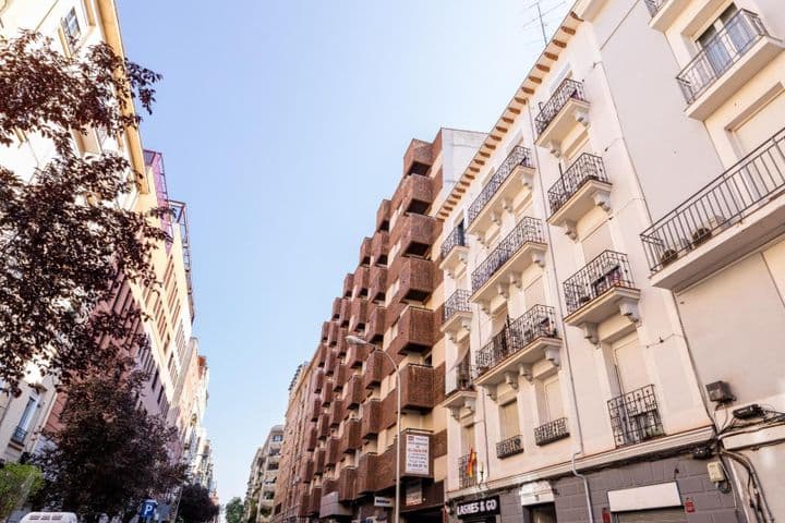 1 bedroom apartment for sale in Chamberi, Spain - Image 5