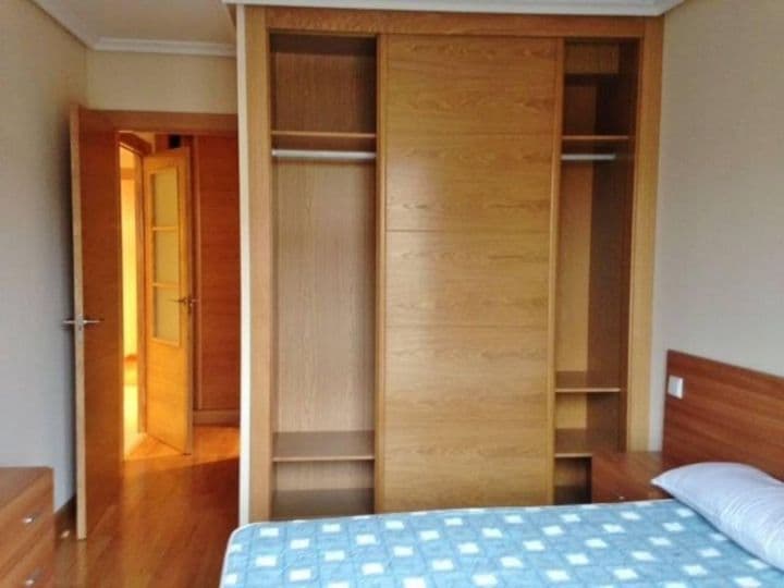 2 bedrooms apartment for rent in Palencia, Spain - Image 10