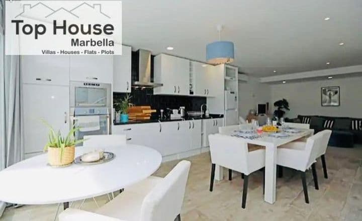 2 bedrooms house for rent in Marbella, Spain - Image 4