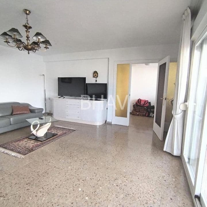 3 bedrooms house for rent in Centro, Spain - Image 4