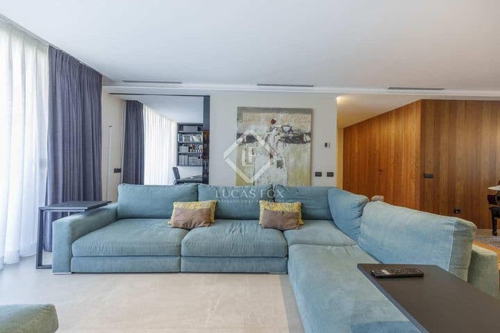 4 bedrooms apartment for rent in Valencia, Spain - Image 2