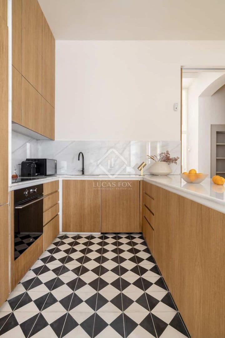 3 bedrooms apartment for rent in Barcelona, Spain - Image 11